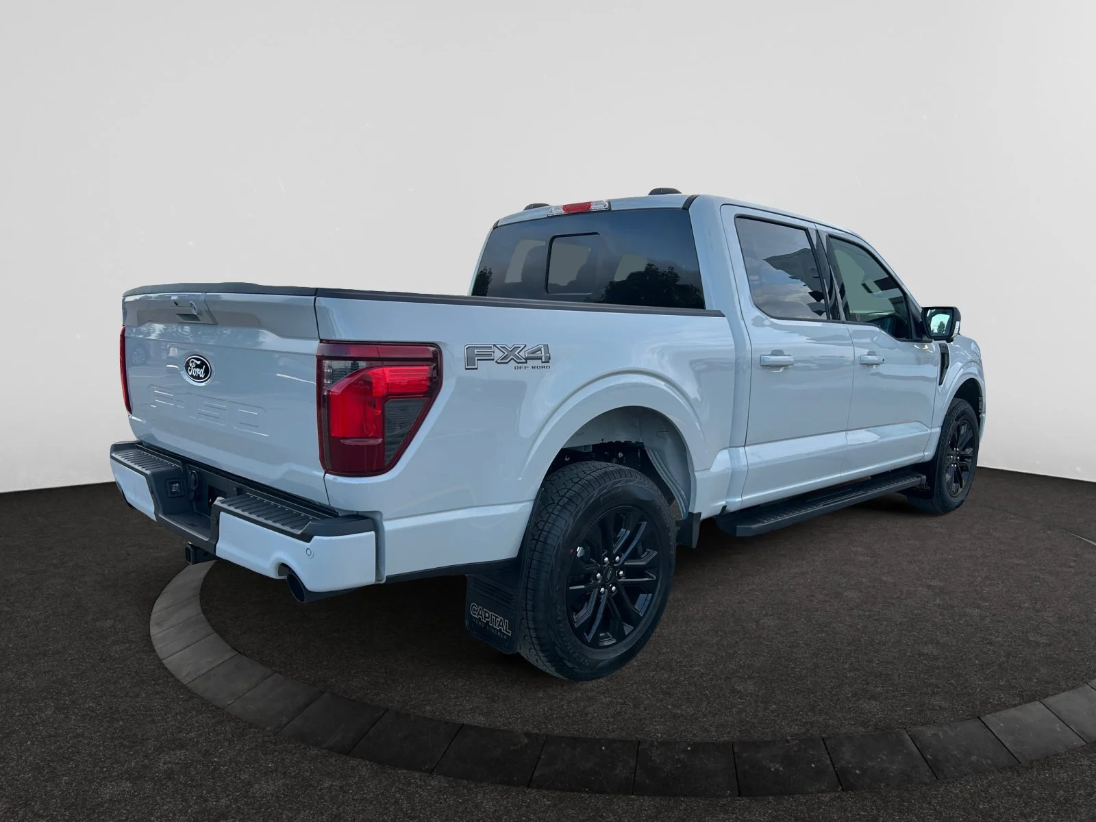 New 2026 Avalanche Ford XLT image 5