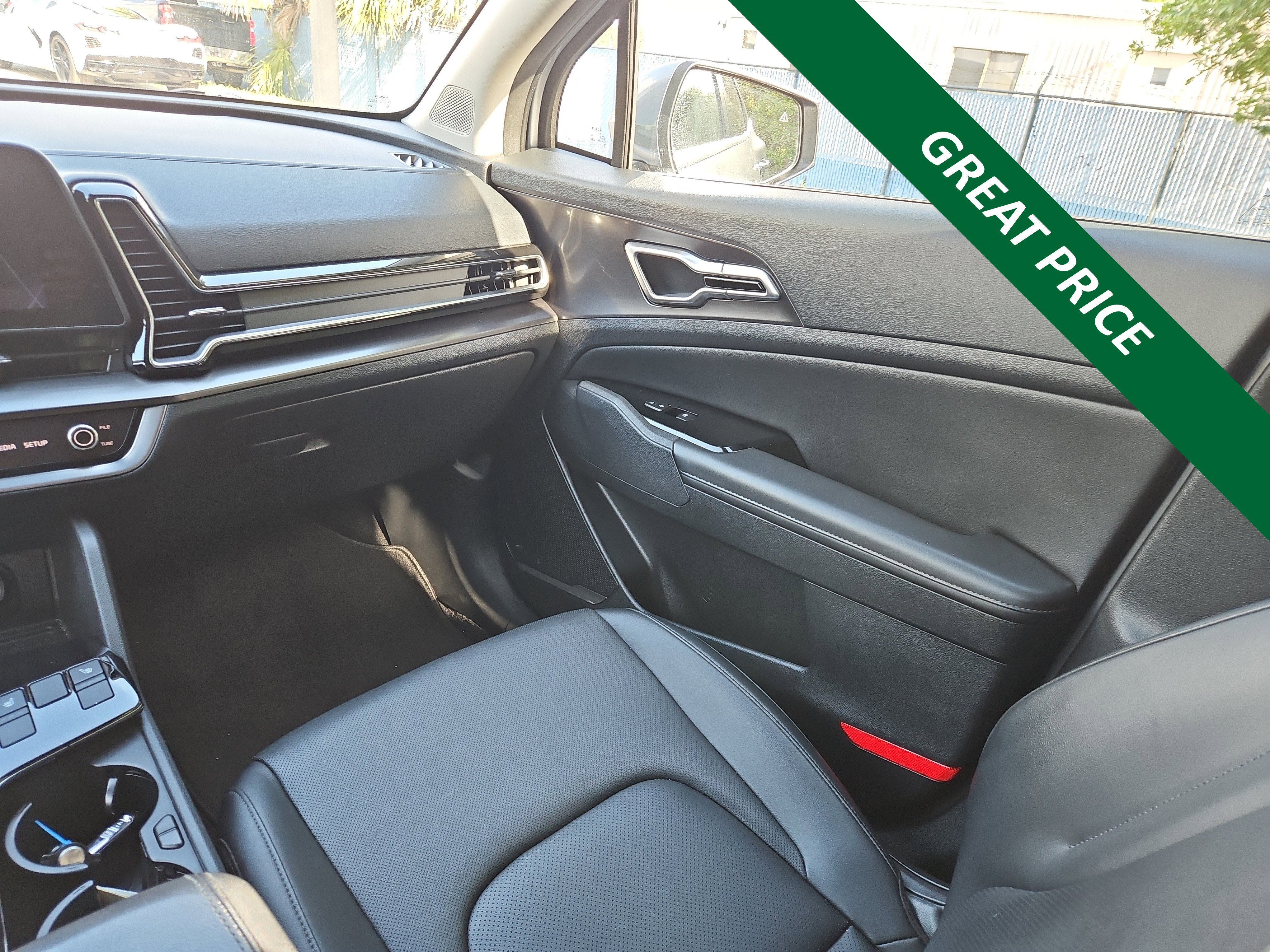 2024 Kia Sportage EX - Photo 9