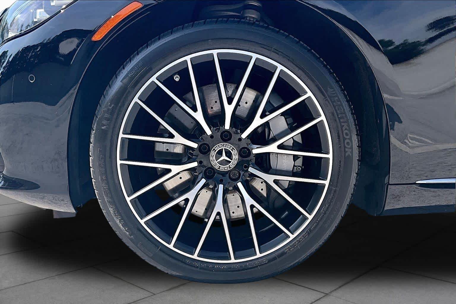 Used 2021 Obsidian Black Mercedes-Benz S 580 image 11