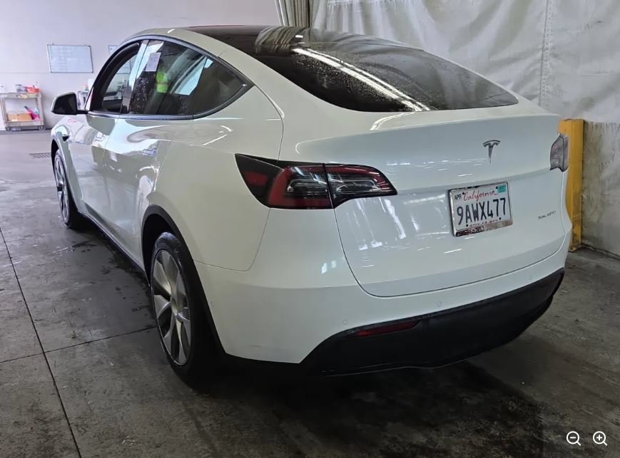 Used 2022 Tesla Model Y Long Range with VIN 7SAYGAEEXNF411975 for sale in Kansas City, KS