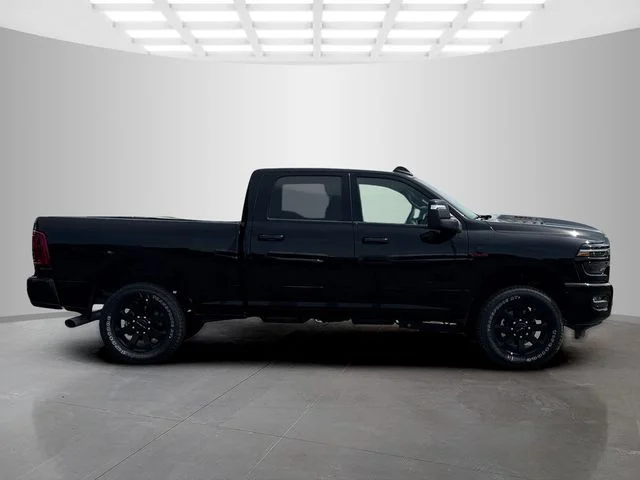 New 2026 Diamond Black Crystal Pearl-Coat Exterior Paint RAM LARAMIE image 8