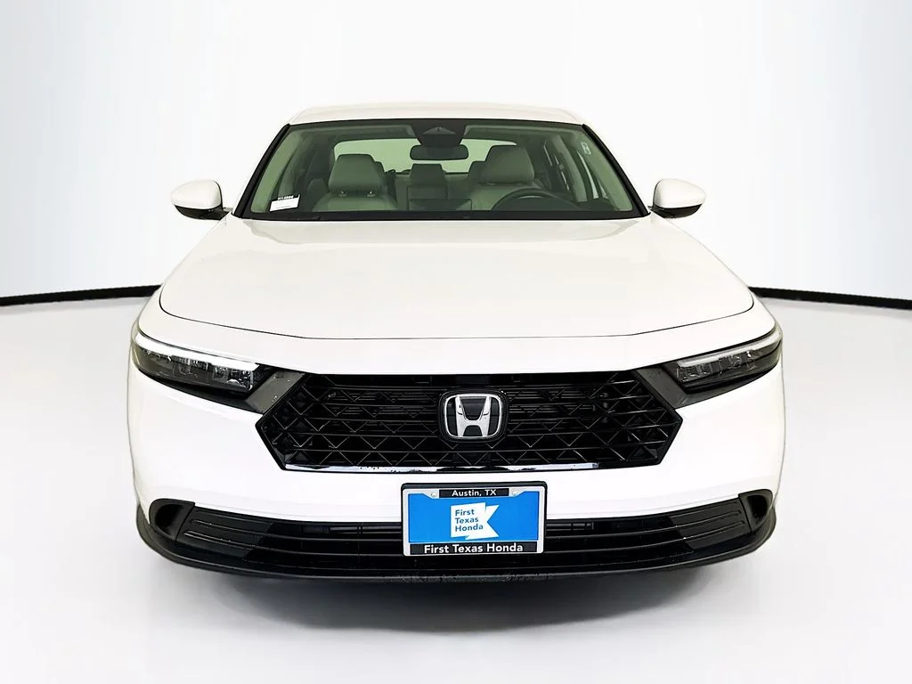 New 2026 Platinum White Pearl Honda LX image 3