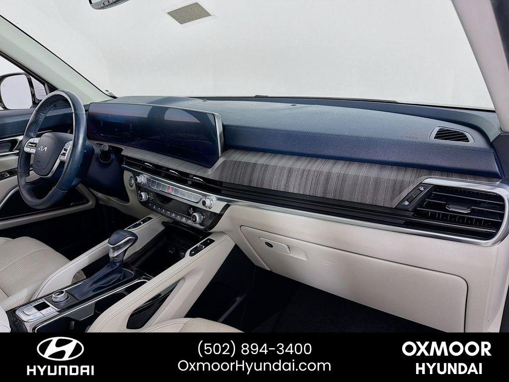 Used 2023 Glacial White Pearl Kia SX image 32