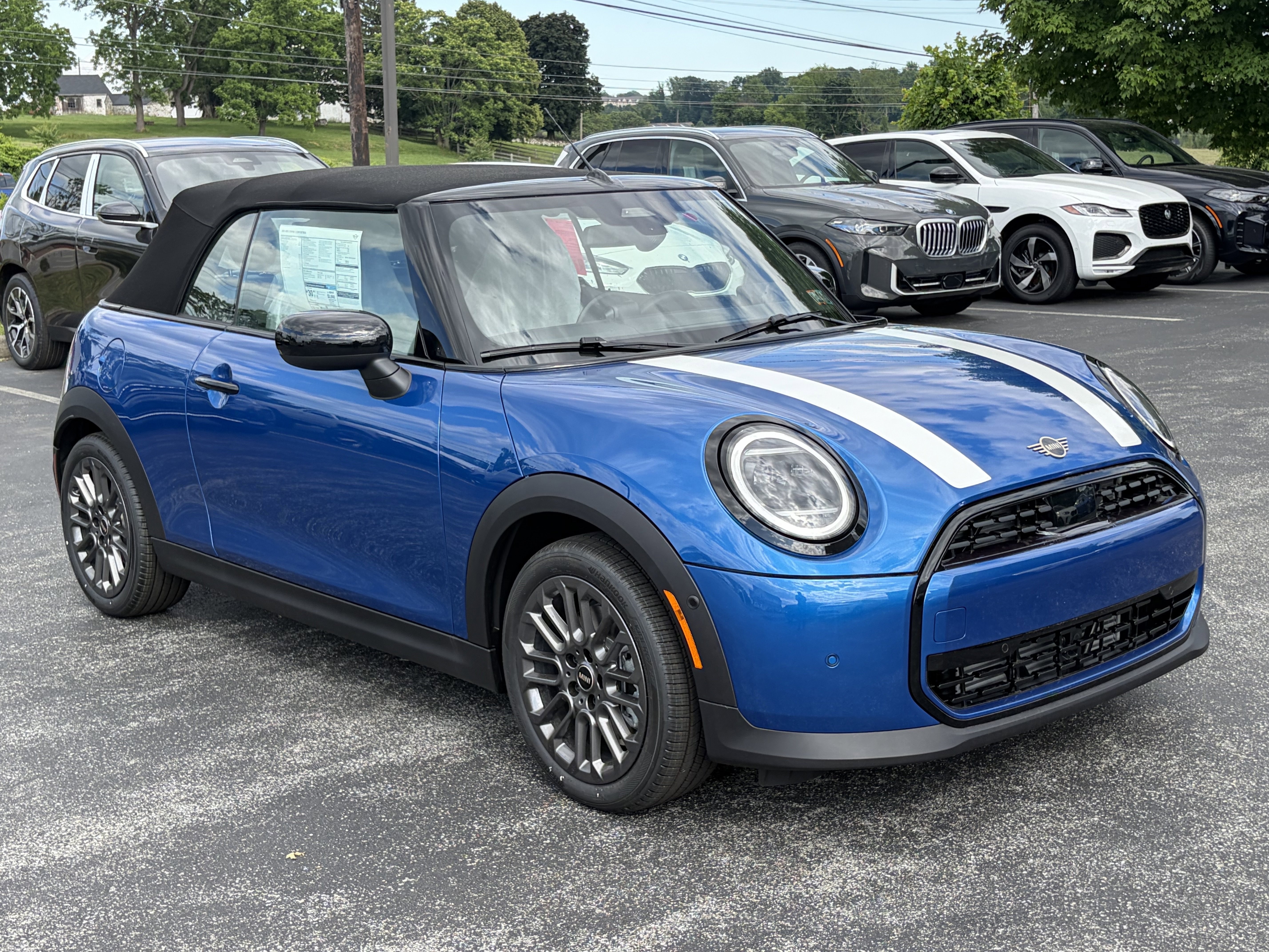 New 2026 Icy Sunshine Blue Metallic MINI Signature Plus image 3