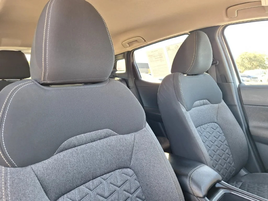 Used 2025 White Nissan SV image 25