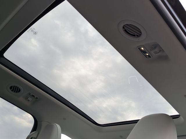 New 2026 Agate Black Metallic Ford Platinum™ image 18