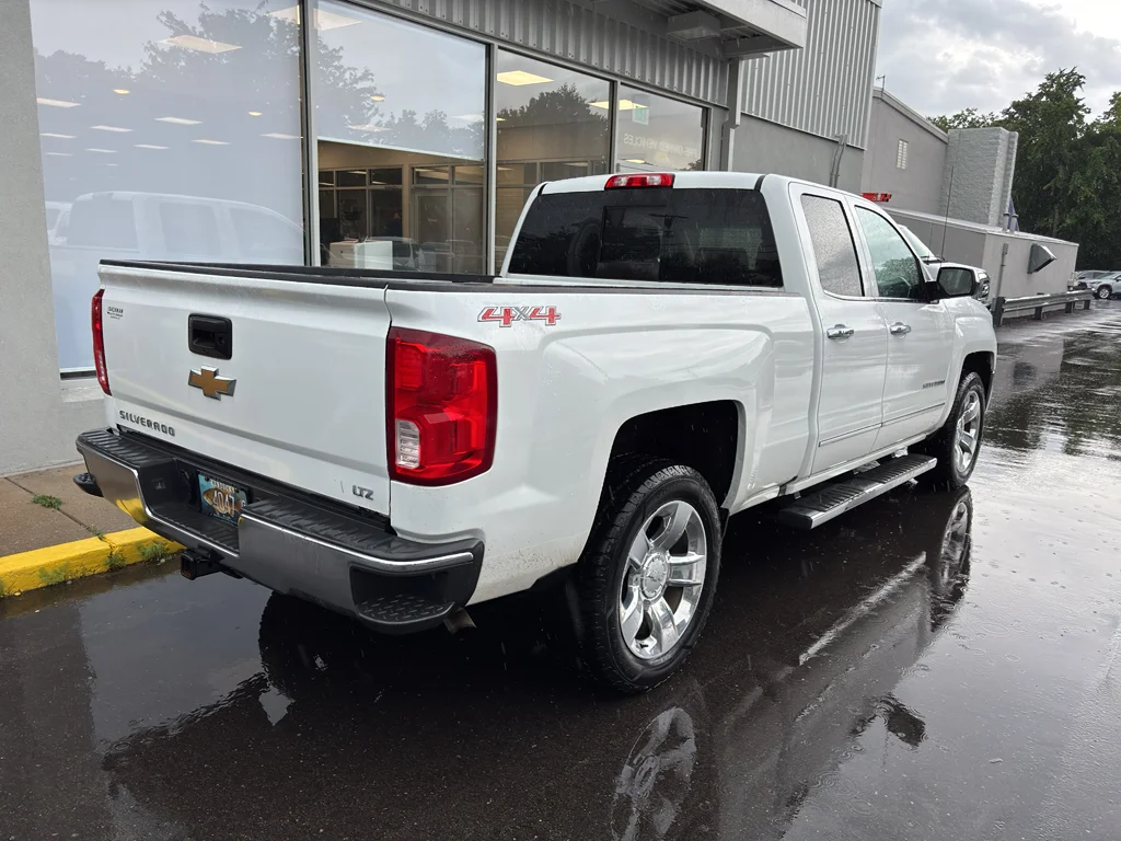 Used 2017 Summit White Chevrolet LTZ image 4