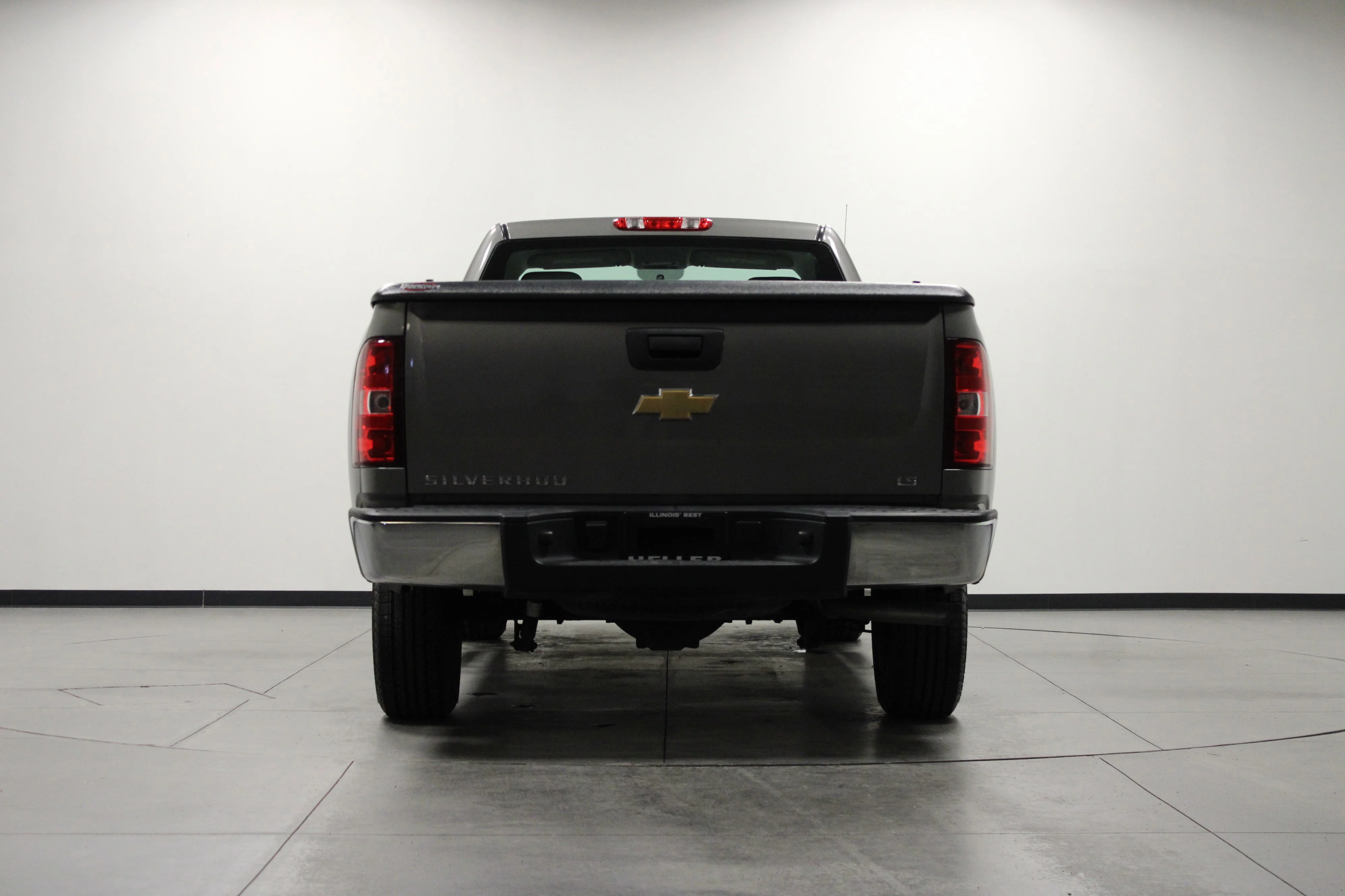 Used 2013 GRAYSTONE METALLIC Chevrolet Work Truck image 5