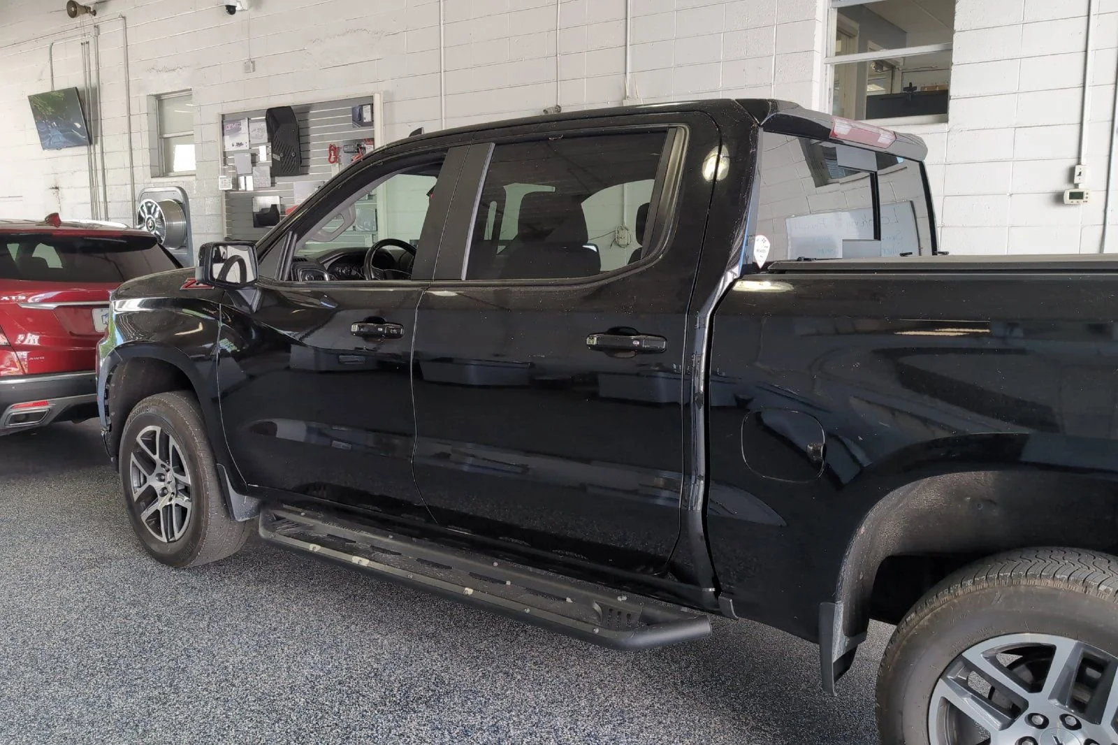 Used 2019 BLACK Chevrolet LT Trail Boss image 8