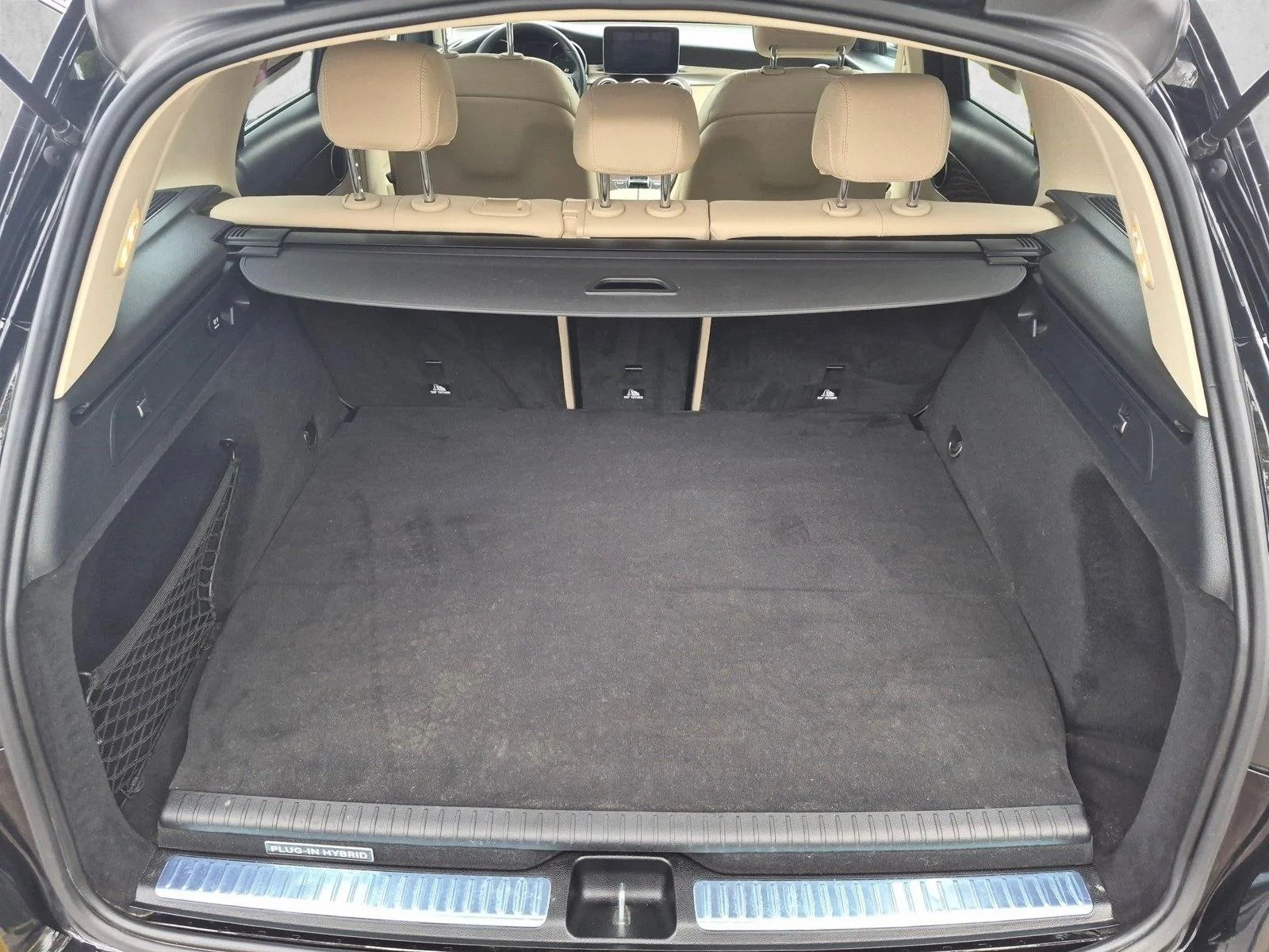 Used 2019 Black Mercedes-Benz GLC 350e image 6