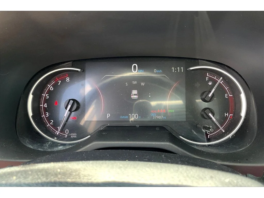 Used 2025 Silver Toyota XLE image 14