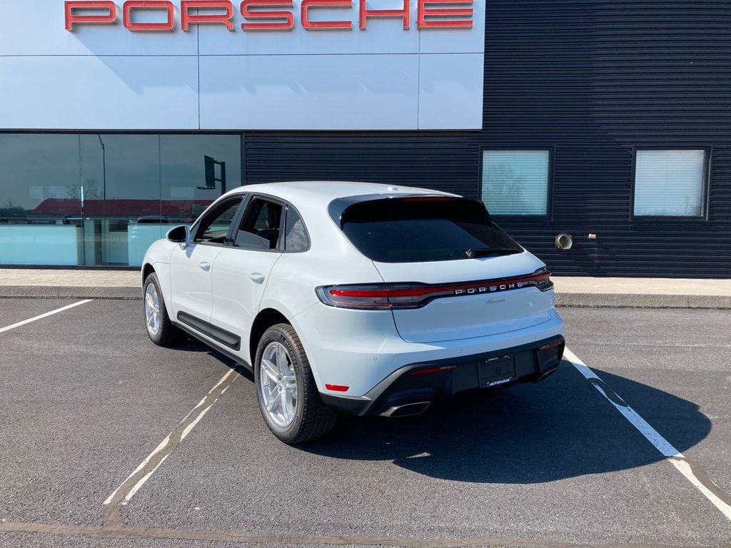 Used 2025 White Porsche AWD image 3