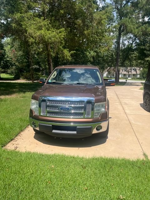 Used 2011 Bronze Metallic Ford Lariat image 18