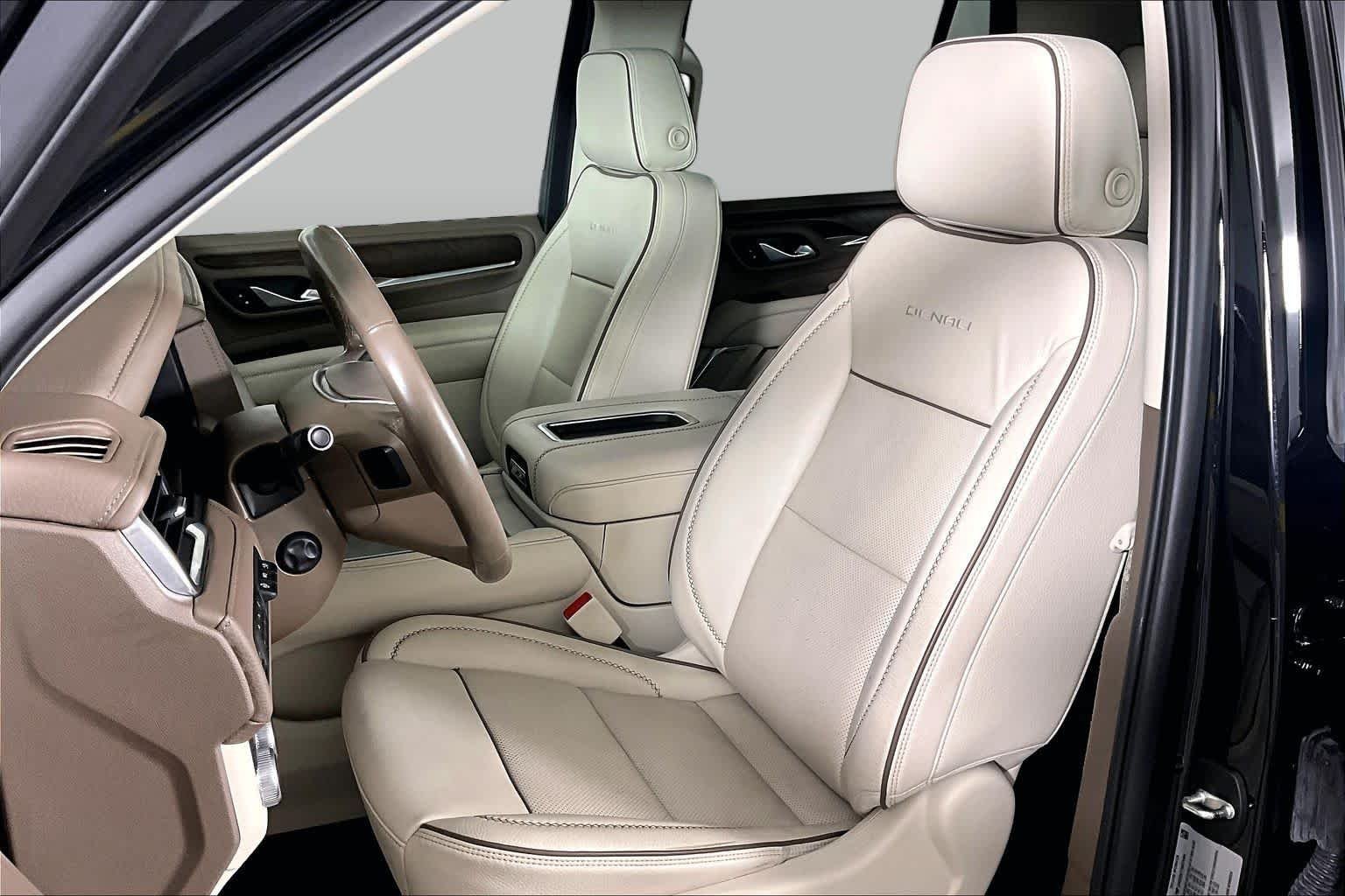 Used 2022 ONYX BLACK GMC Denali image 8
