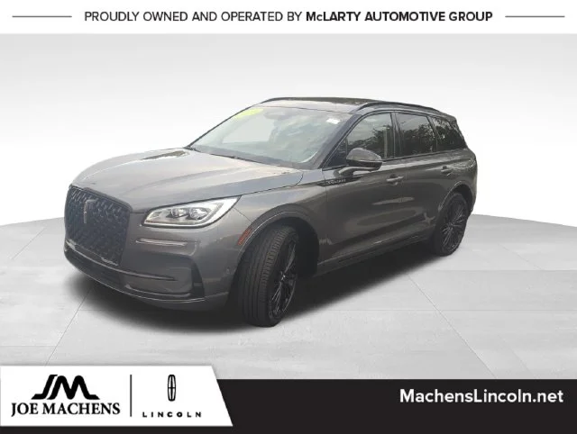 Used 2023 Gray Lincoln Reserve image 1