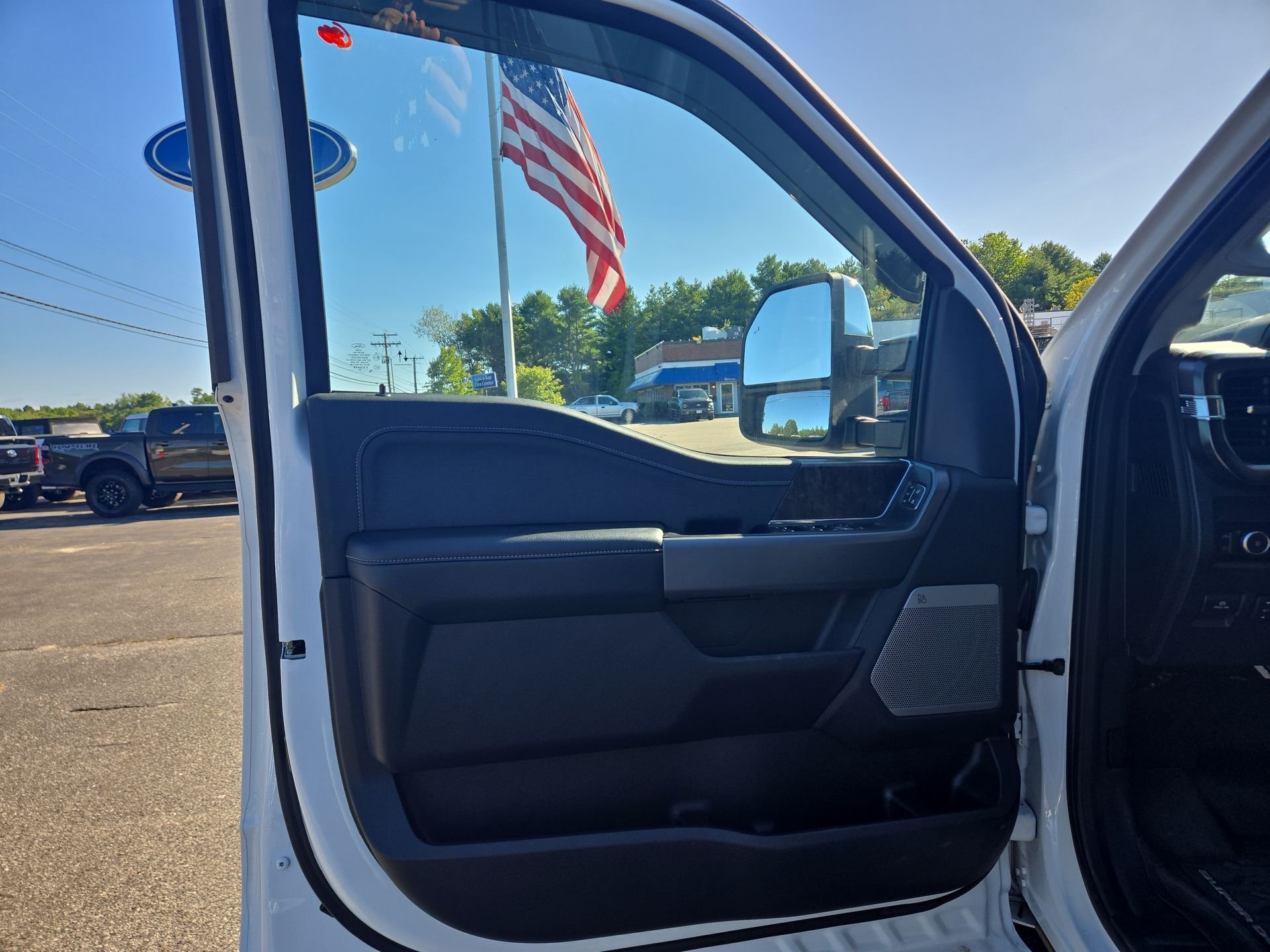 Used 2026 White Ford Lariat image 5