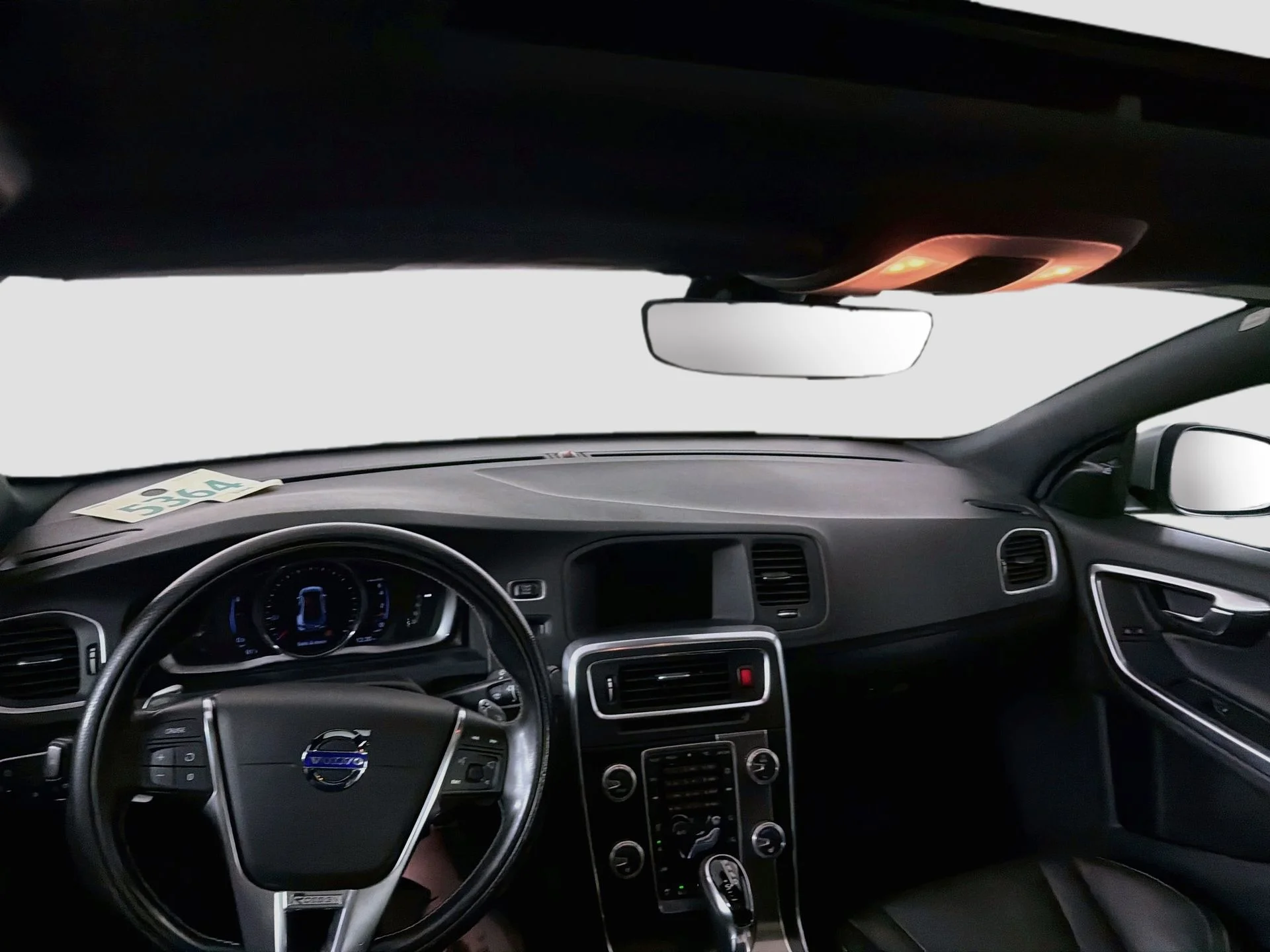 Used 2016 Black Volvo T6 Drive-E R-Design image 24