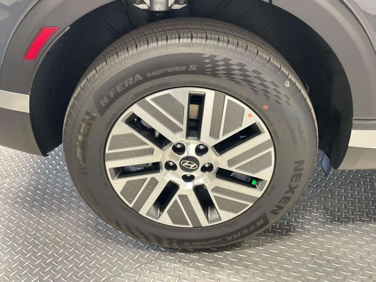 New 2026 Ecotronic Gray Pearl Hyundai SEL 7P image 18