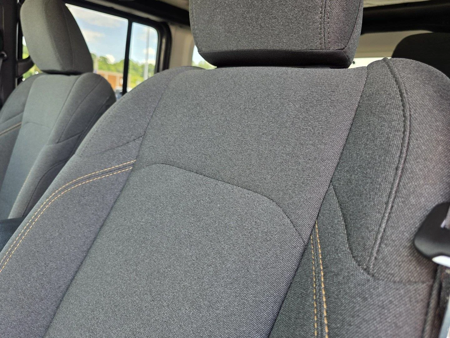 Used 2025 Granite Crystal Metallic Clearcoat Jeep Willys image 24