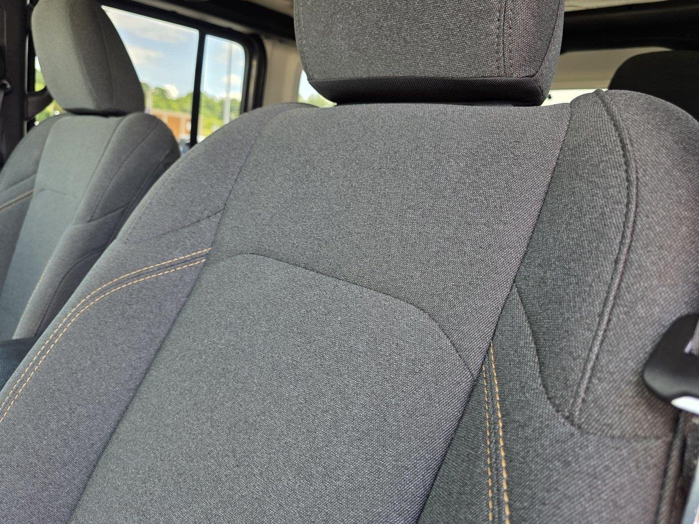 Used 2025 Granite Crystal Metallic Clearcoat Jeep Willys image 24