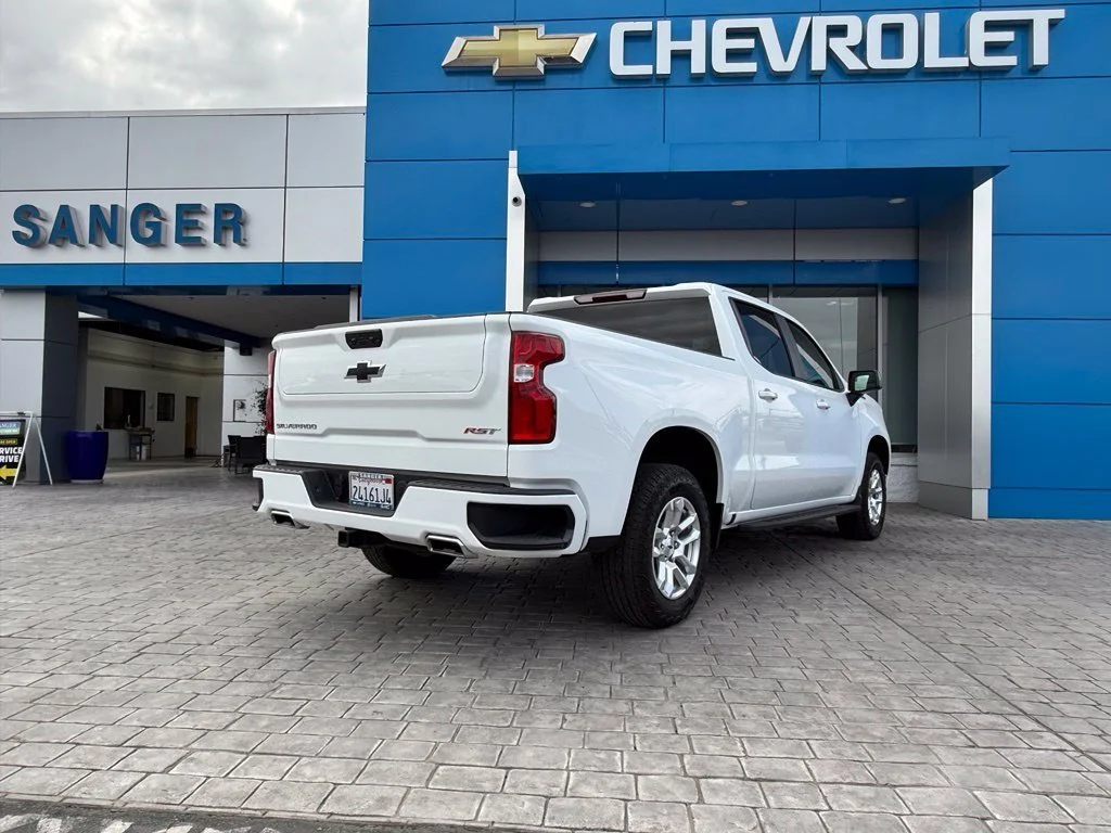 Used 2026 Summit White Chevrolet RST image 8