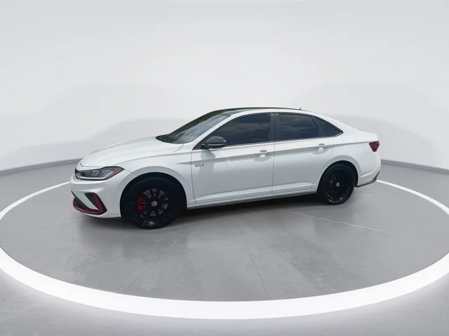 Used 2025 White Volkswagen 2.0T Autobahn image 4