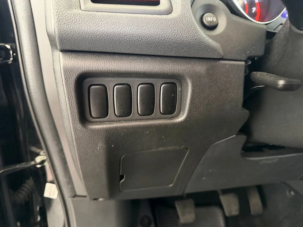 Used 2019 Black Mitsubishi 2.0 SP image 36