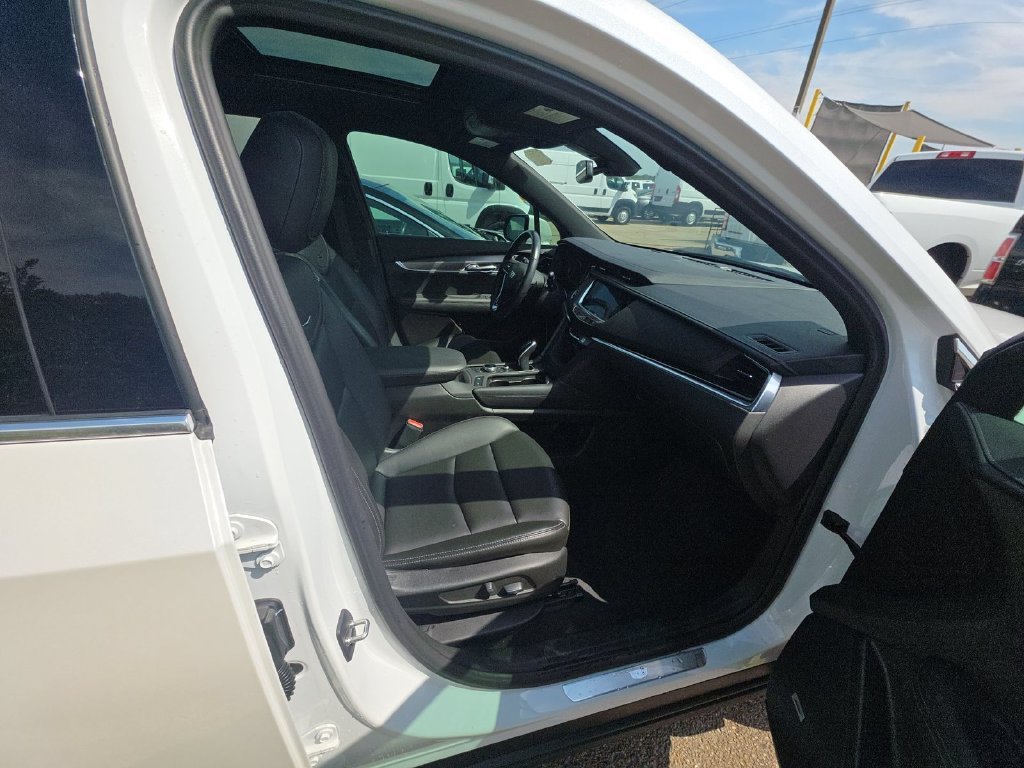 Used 2024 White Cadillac Luxury image 16