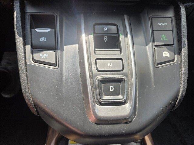 Used 2021 Platinum White Pearl Honda Touring image 17