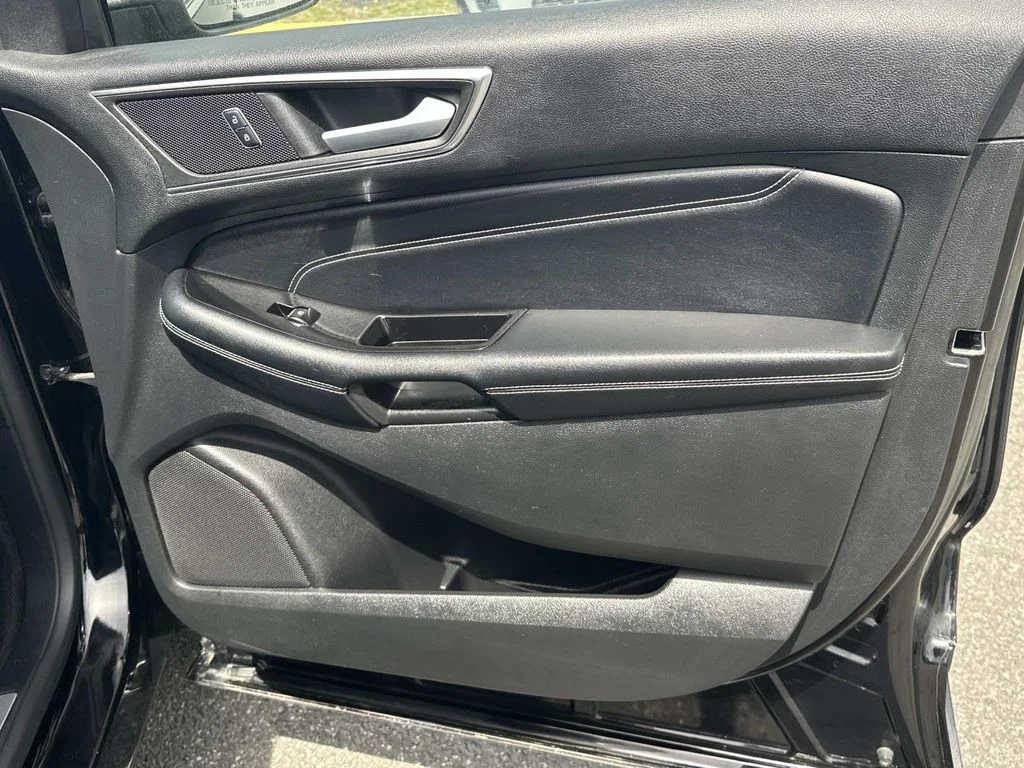 Used 2016 Black Ford Titanium image 13