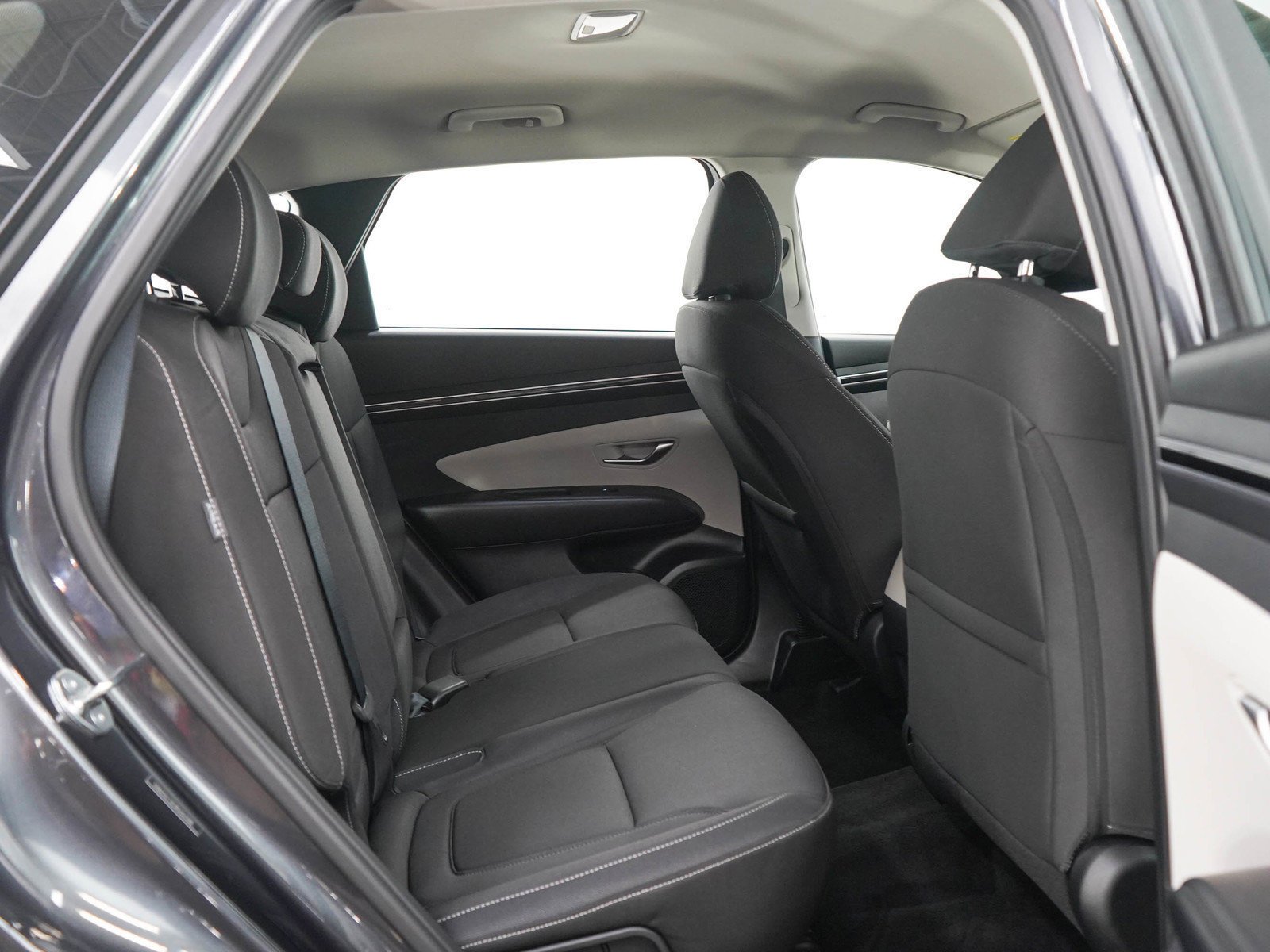 2024 Hyundai Tucson SE - Photo 12
