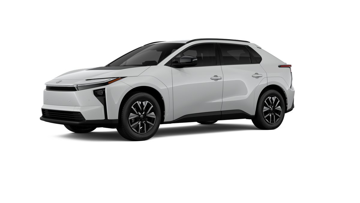 New 2026 WINDCHILL PEARL Toyota XLE image 24