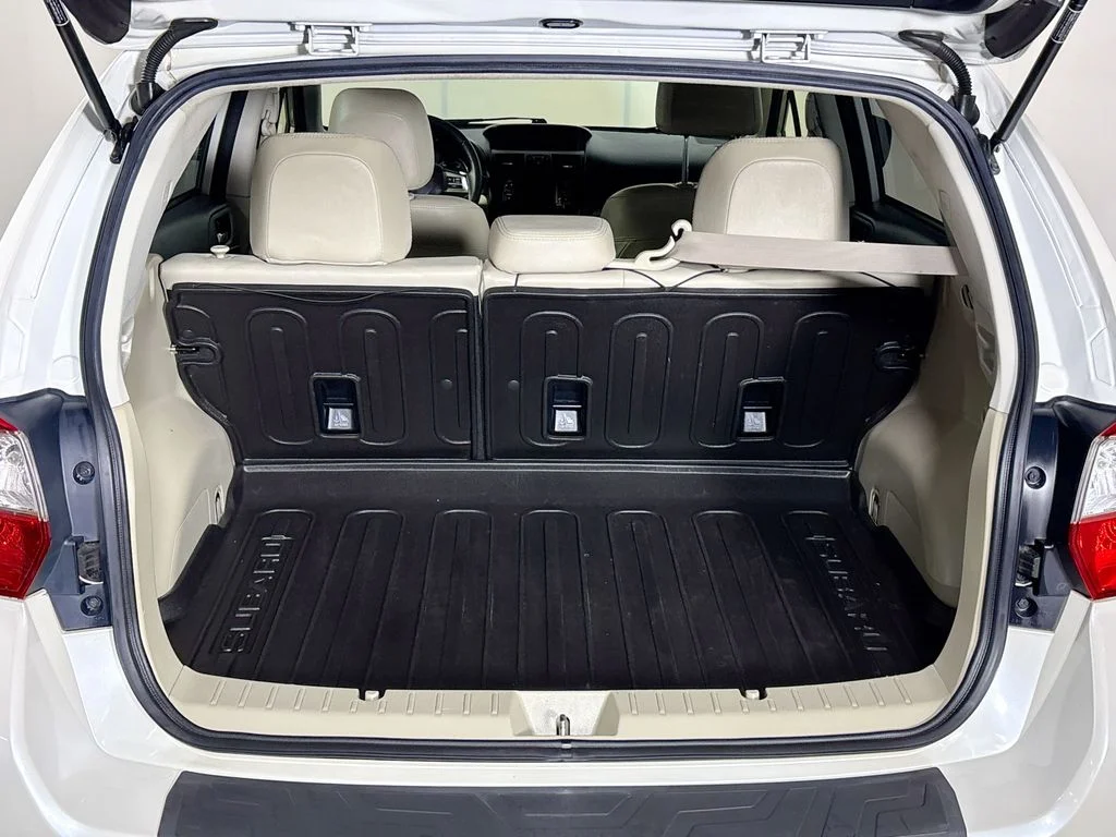Used 2014 White Subaru 2.0i Limited image 20