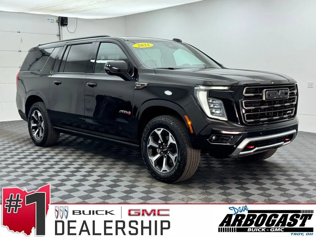 2025 GMC Yukon 4WD AT4 Ultimate AWD's photo