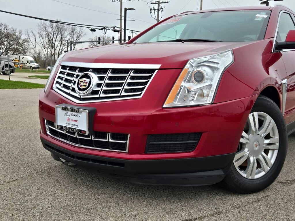 Used 2014 Cadillac SRX Luxury Collection with VIN 3GYFNEE37ES517267 for sale in Elmhurst, IL