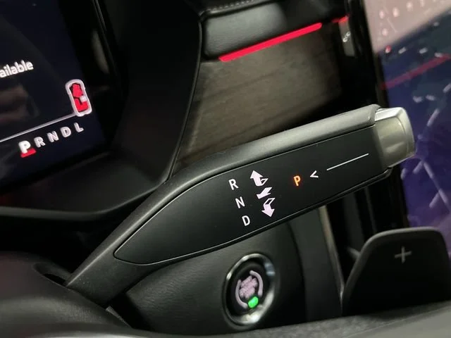 2027 GMC Acadia Denali Ultimate - Photo 17