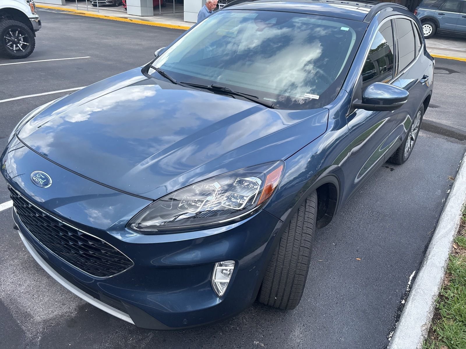 Used 2020 Blue Metallic Ford Titanium image 2