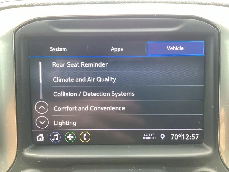 Used 2022 Summit White Chevrolet RST image 40