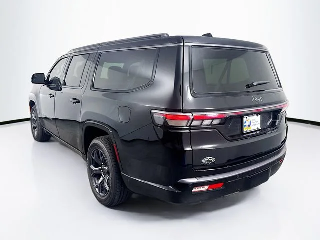 New 2026 High Gloss Black Exterior Paint Jeep Limited Altitude image 5