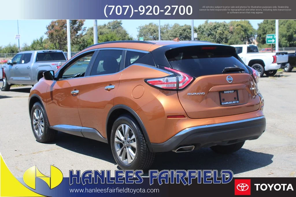 Used 2015 Orange Nissan SV image 9