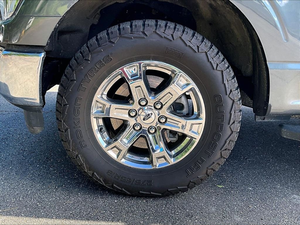 Used 2023 Gray Metallic Ford XLT image 7