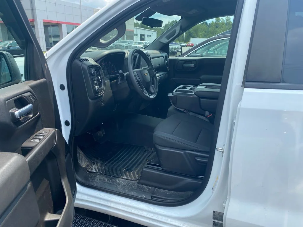 Used 2021 White Chevrolet Custom image 2