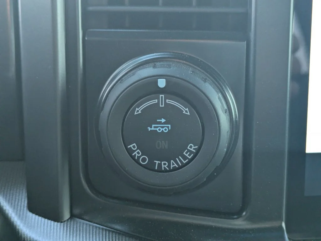 New 2026 Agate Black Metallic Ford Lariat image 25