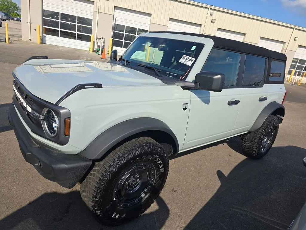 Used 2024 Green Ford Big Bend image 2