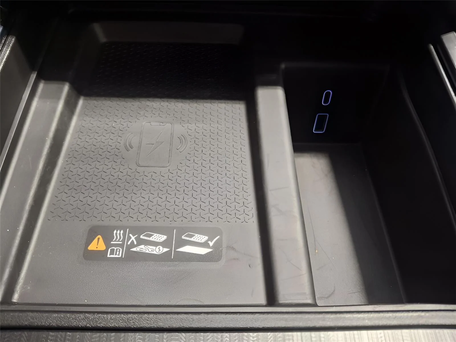 Used 2026 Summit White GMC AWD Elevation image 34