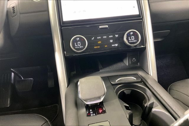 Used 2024 Gray Land Rover S image 8