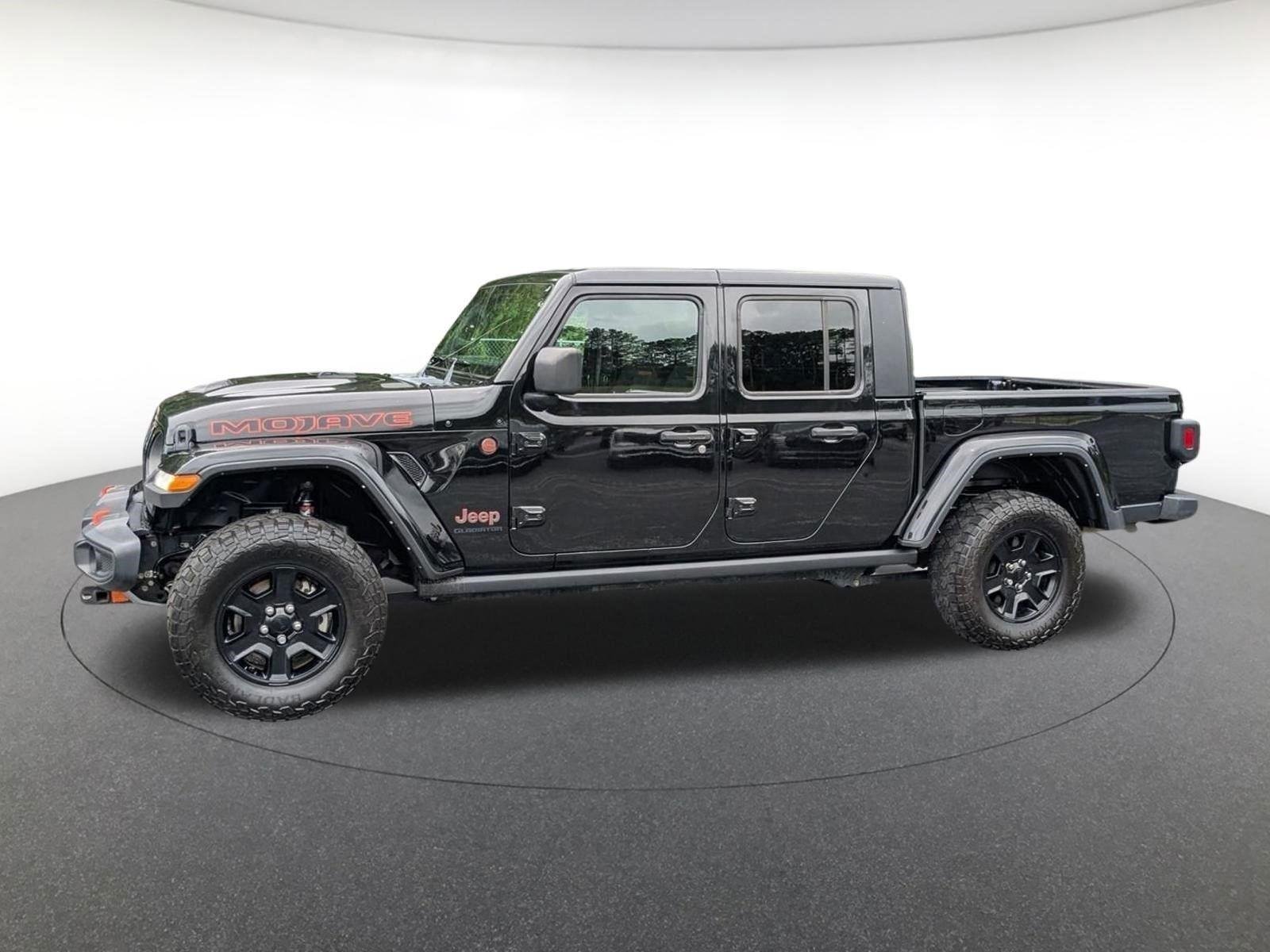 Used 2022 Black Clearcoat Jeep Mojave image 8