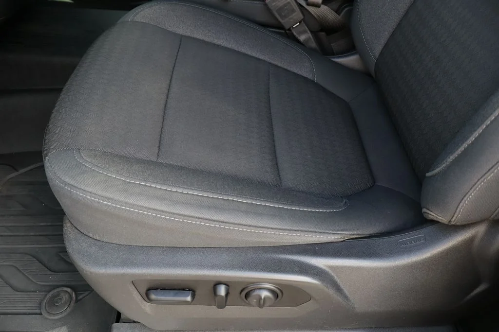 Used 2020 Blue GMC SLE image 20