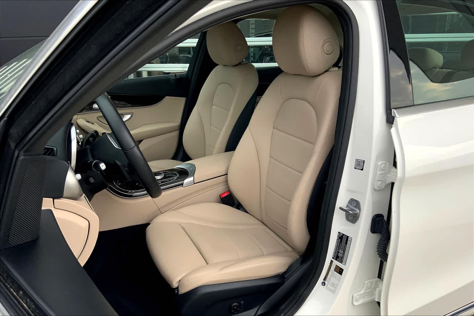 Used 2019 Polar White Mercedes-Benz C 300 image 8
