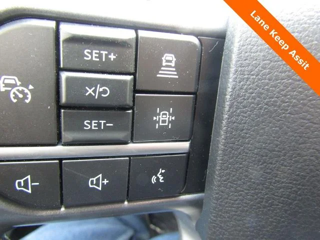 New 2026 Carbonized Gray Metallic Ford XLT image 42